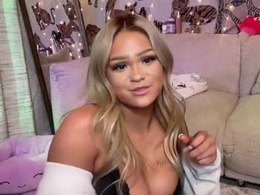 Most Recent Photo of ari_02