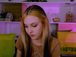 Most Recent Photo of aria_moo
