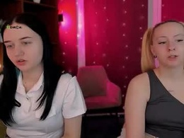 Most Recent Photo of arianaa_cat