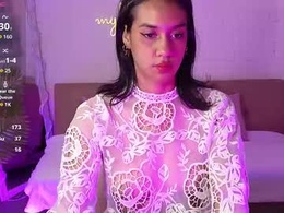 Most Recent Photo of artemiss_tay