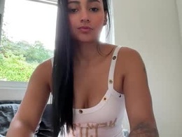 Most Recent Photo of ashlyrouxx