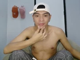 Most Recent Photo of asian_darlingcummerxxx