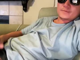 Most Recent Photo of asian_guy6799