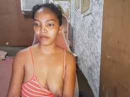 Most Recent Photo of asian_janeth