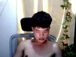 Most Recent Photo of asian_phukerat
