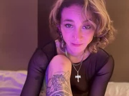 Most Recent Photo of avril_poesy