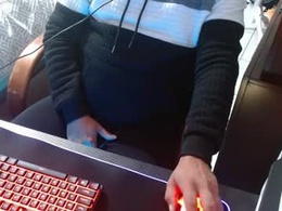 Most Recent Photo of axel264