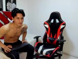 Most Recent Photo of axel_summer_