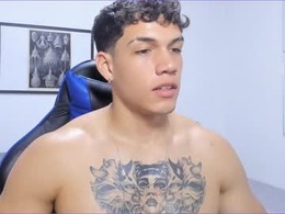 Most Recent Photo of axel_taylor21