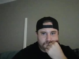Most Recent Photo of bearded4urpleasure