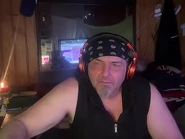 Most Recent Photo of bearwolf3212