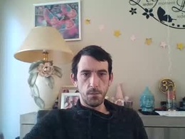 Most Recent Photo of belgianboy33