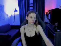 Most Recent Photo of bellahaadiid