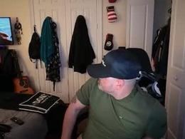 Most Recent Photo of bi_militaryman69