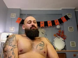 Most Recent Photo of big__daddy110