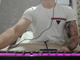 Most Recent Photo of bigmuscles95