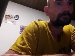 Most Recent Photo of botzi86590330