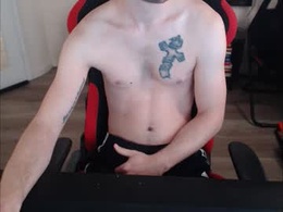 Most Recent Photo of boy_t0y89