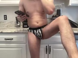 Most Recent Photo of boywithaplan998