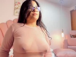 Most Recent Photo of calyptra_luxx