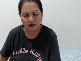 Most Recent Photo of camila_villanueva