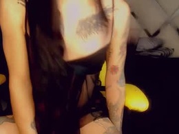 Most Recent Photo of camilafox1_x