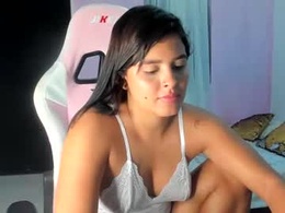 Most Recent Photo of camilagomez_ch