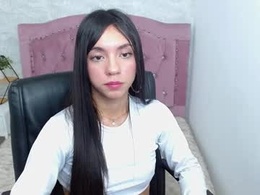 Most Recent Photo of camilah_tk