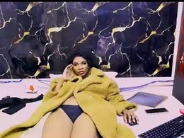 Most Recent Photo of caramelminxx_