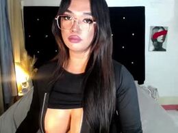 Most Recent Photo of carolinetiu15