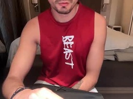 Most Recent Photo of charlie32bom