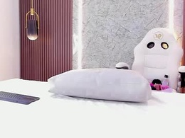 Most Recent Photo of charlotte_howard