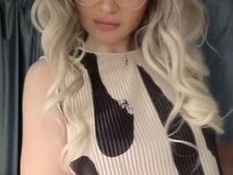 Most Recent Photo of cherry_tops