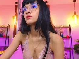 Most Recent Photo of cherry_vixen_