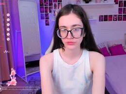 Most Recent Photo of chloe_catherine_mykers