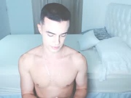 Most Recent Photo of christiandiorx