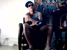 Most Recent Photo of crazy4feetmanic