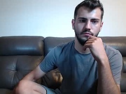 Most Recent Photo of crazydom1