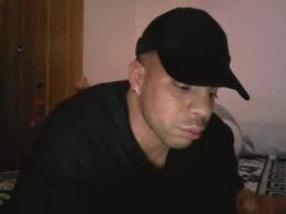Most Recent Photo of cris22cmxxxl