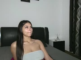 Most Recent Photo of crissdesire