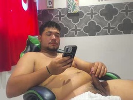 Most Recent Photo of cristhian_dirty