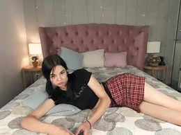 Most Recent Photo of cruelkittty