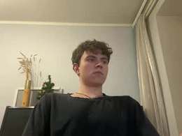 Most Recent Photo of curly_king_