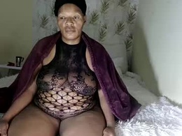 Most Recent Photo of curvybae45