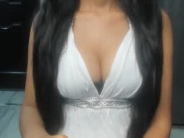 Most Recent Photo of cute_alishaa