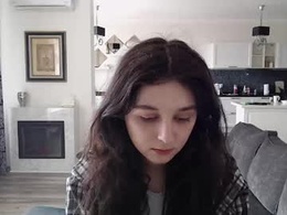 Most Recent Photo of cute_lilia