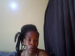 Most Recent Photo of cute_petiitte