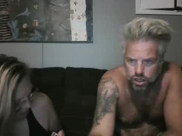 Most Recent Photo of cutestwife_and_mrhandsome