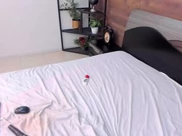 Most Recent Photo of dakotadesire_10