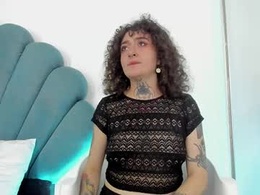 Most Recent Photo of daphneblunt